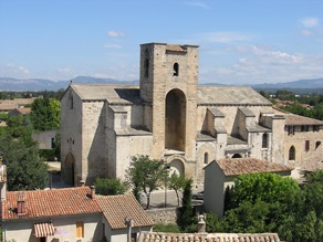 RC church, Pernes